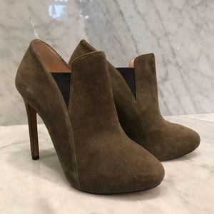 Cute booties Nine West booties! MAKE OFFER